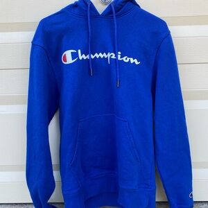 Men’s blue sweatshirt champion size small